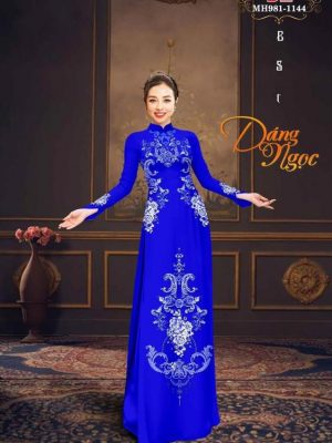 1693392069 vai ao dai du tiec sang trong (31)